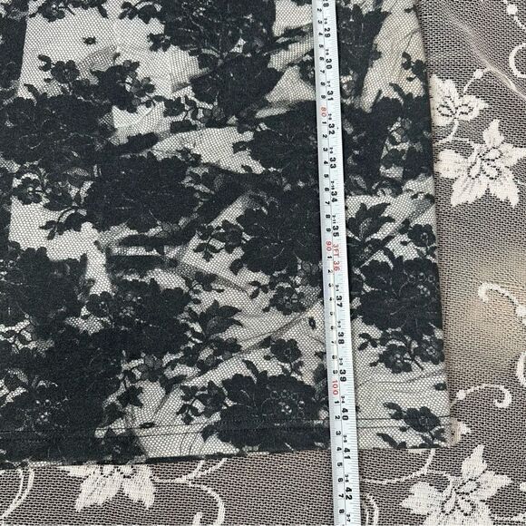 McQ Alexander McQueen Black and White Floral Print Knit  Bodycon Dress Sz Small - Picture 13 of 16